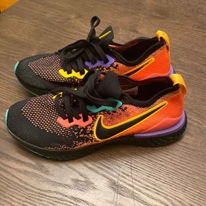 Womens Nike shoe size 8